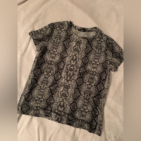 Brand: Shein Size: XS - Picture 2 of 2